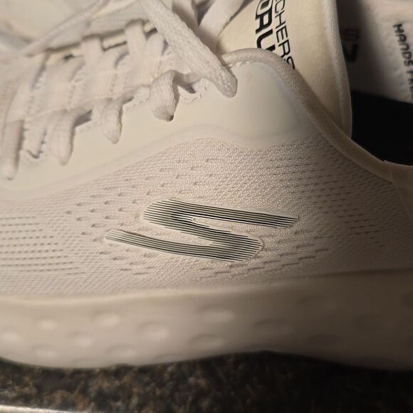 Skechers GOrun Men's White Shoes - Picture 3 of 12